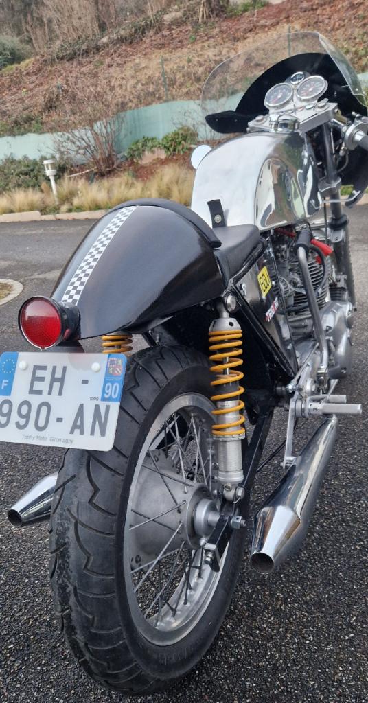TRIUMPH Trident T150 - 1975 LesAnciennes.com
