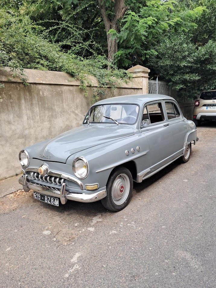 SIMCA Aronde S9 DELUXE55 - 1955 LesAnciennes.com