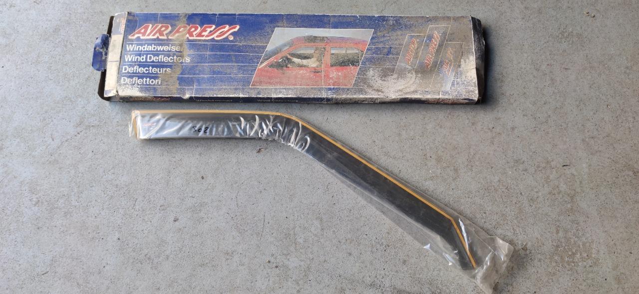 Bulles / déflecteurs RENAULT 21 (R21) LesAnciennes.com