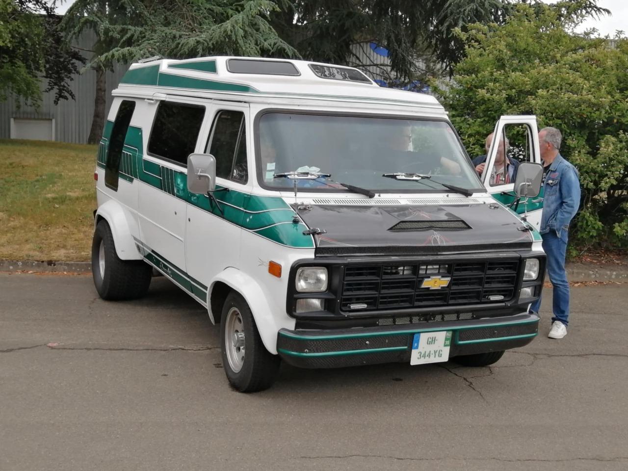 CHEVROLET Chevy g 10 - 1978 LesAnciennes.com