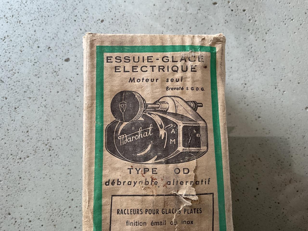 Pièce neuve :marque MARCHAL moteur Essuie glace LesAnciennes.com