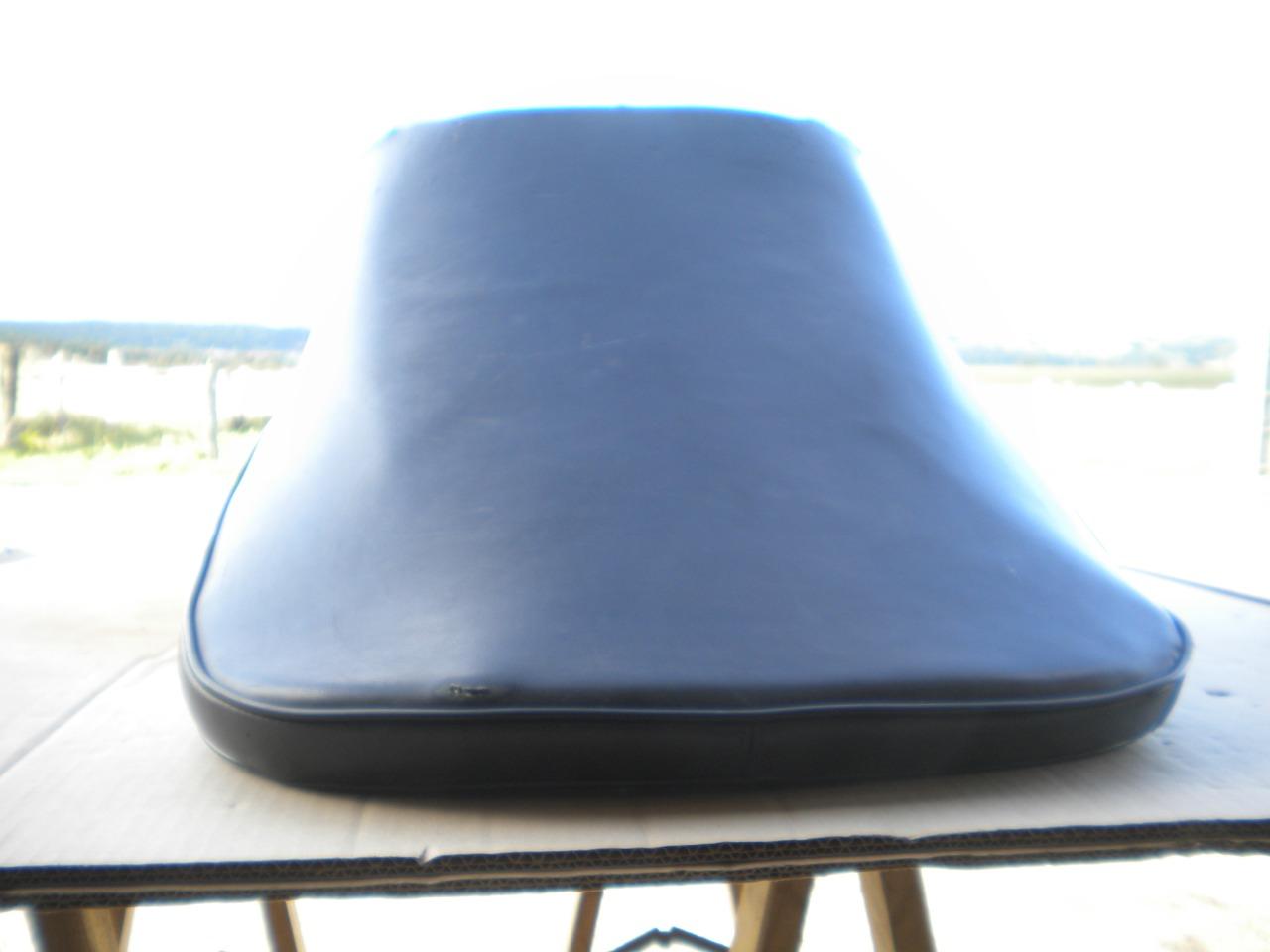 Siege groupe 4 usine LesAnciennes.com