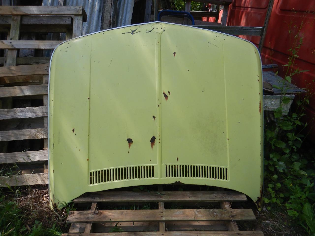 Capot BMW Touring 1600/ 1800 / 2000 . LesAnciennes.com