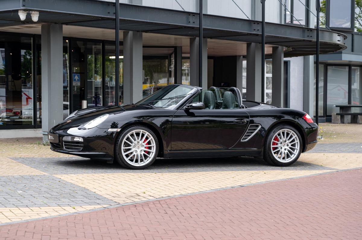 PORSCHE Boxster S 987 LesAnciennes.com