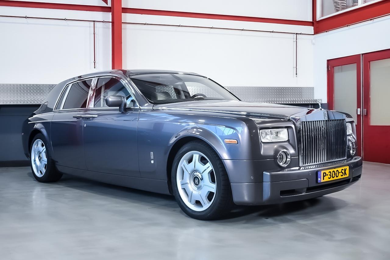 2007 Rolls-Royce Phantom Sedan 6.75L V12 LesAnciennes.com
