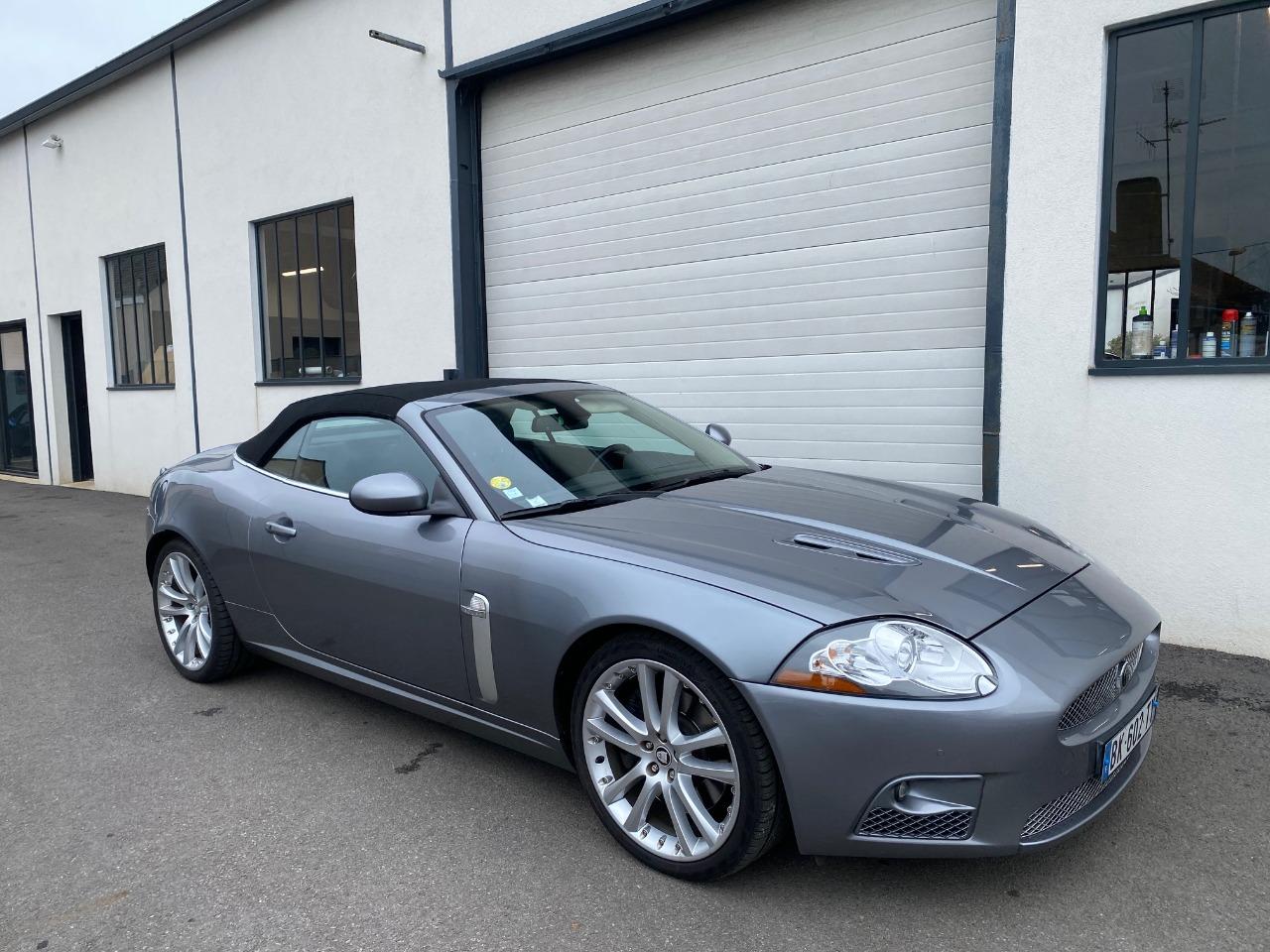 JAGUAR XKR 4.2 Cabriolet LesAnciennes.com