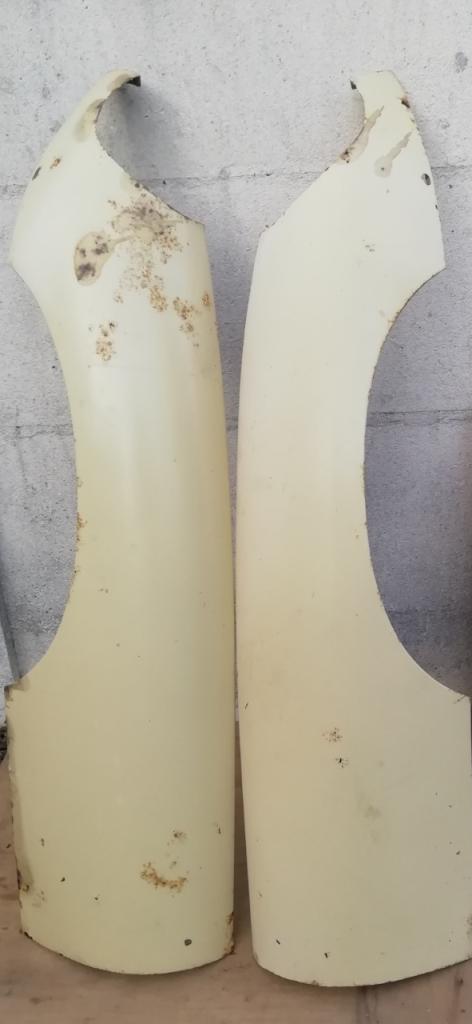 AILES AVANT GAUCHE ET DROITE JAGUAR Type E LesAnciennes.com