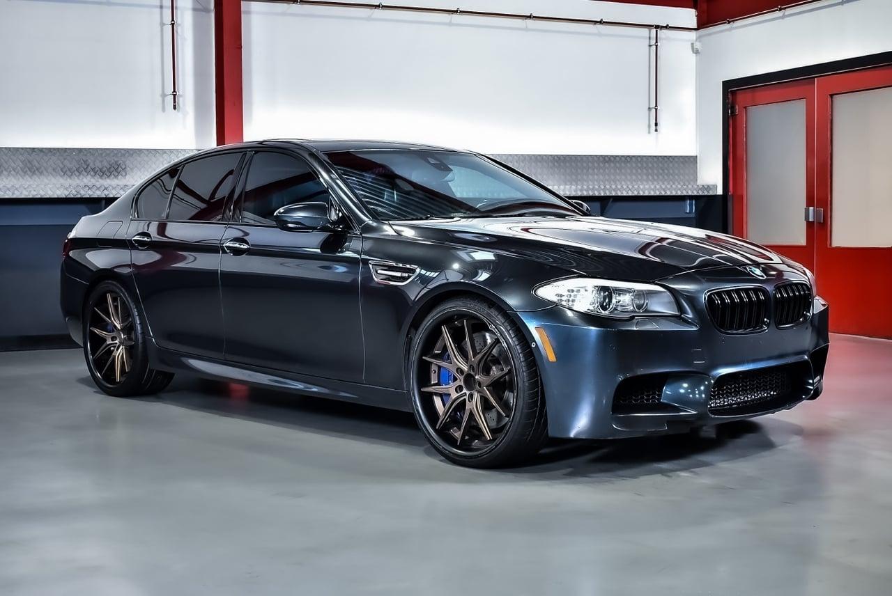 2013 BMW M5 Sedan 4,4L V8 LesAnciennes.com