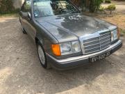 image_3-MERCEDES 230 CE - 1990