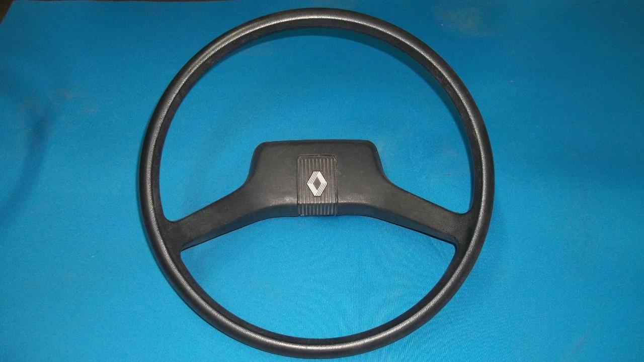 Volant RENAULT 18 (R18) LesAnciennes.com