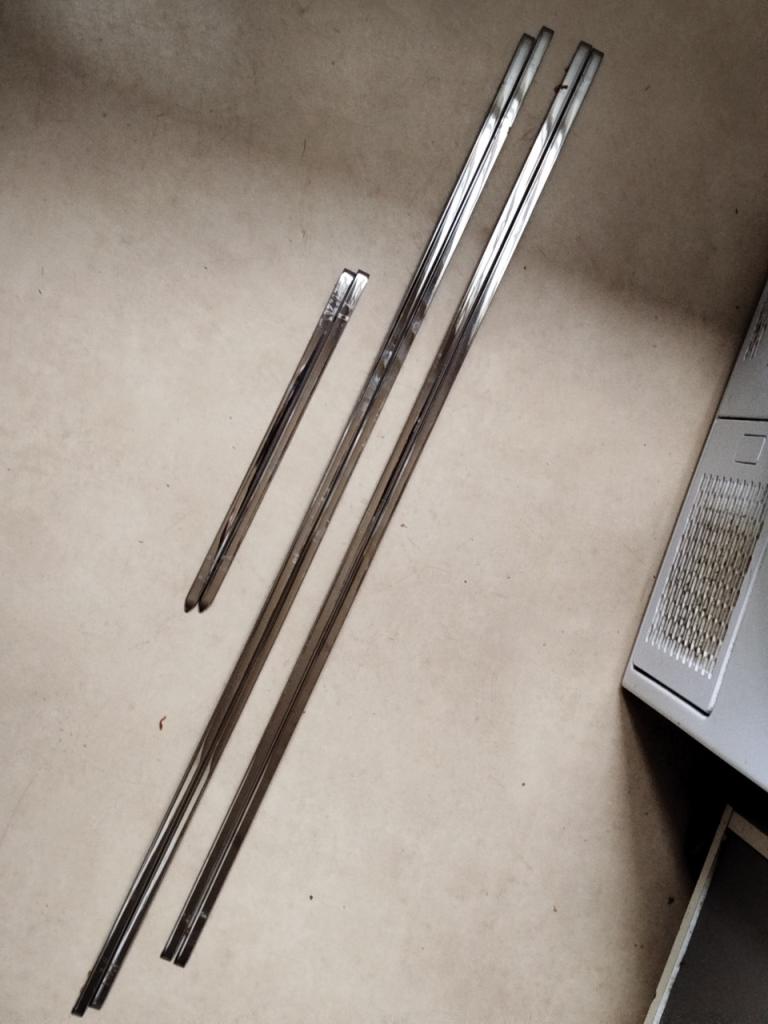 Baguettes de ceinture de caisse pour CITROEN DS LesAnciennes.com