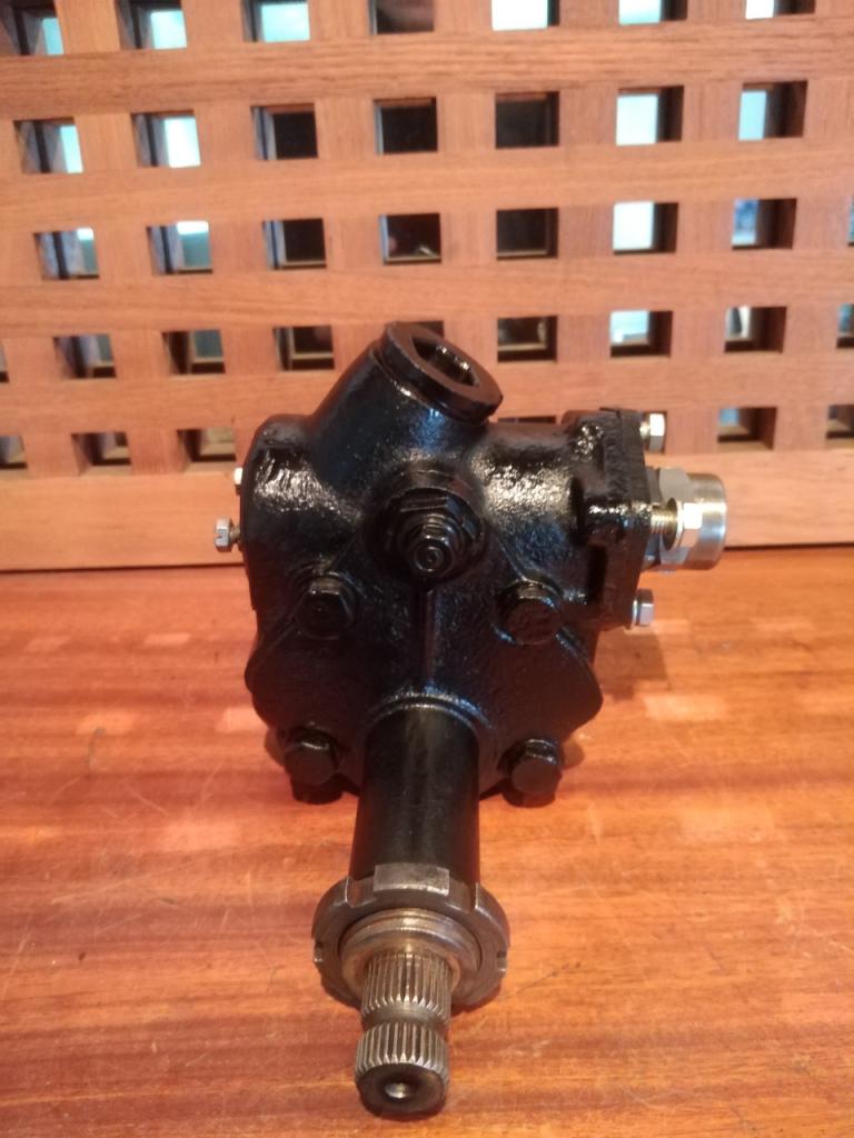 Boitier PEUGEOT 302 402 LesAnciennes.com