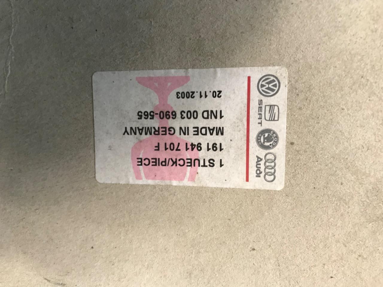 Feu antibrouillard gauche golf2 LesAnciennes.com