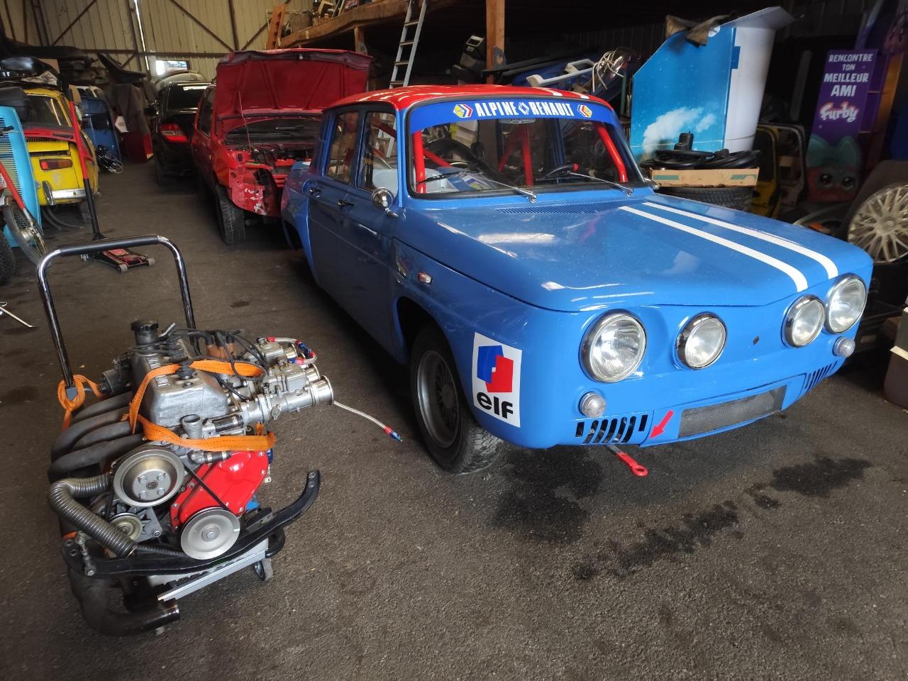 RENAULT 8 (R8) r1130 gordinisée - 1965 LesAnciennes.com