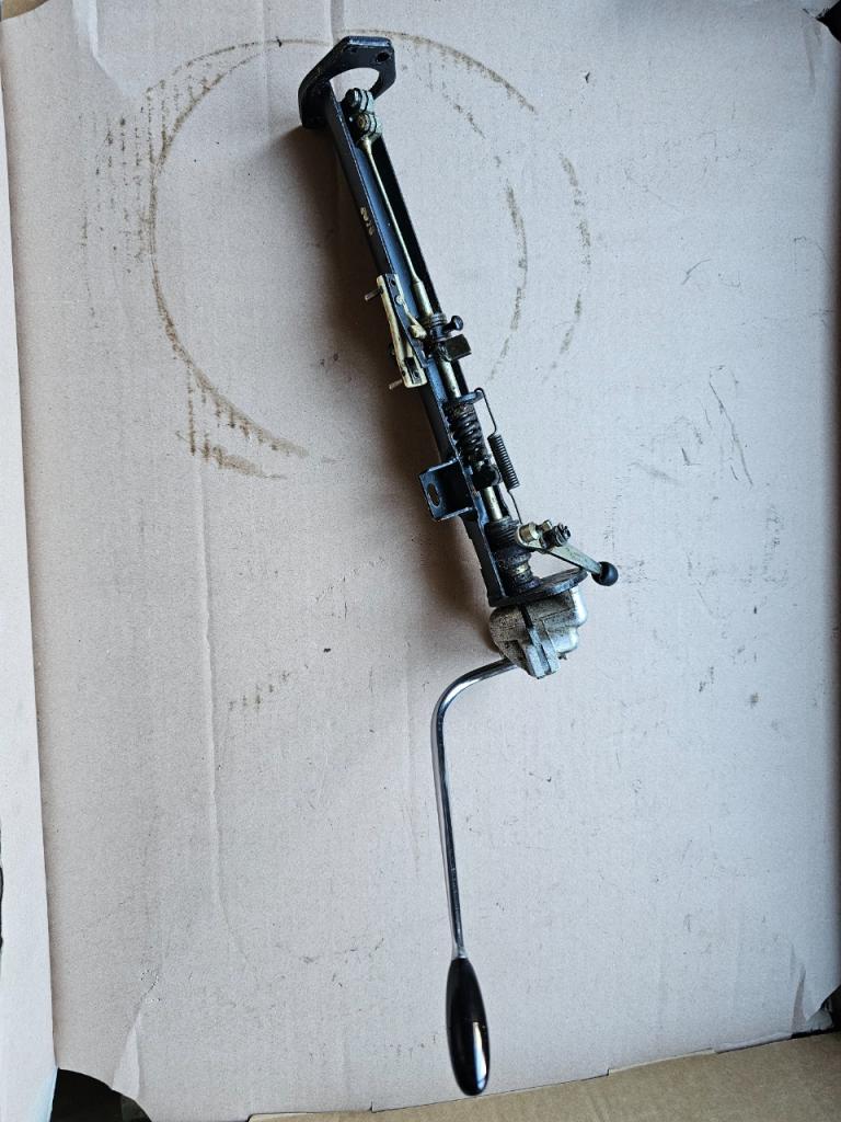 Sélecteur CITROEN DS LesAnciennes.com