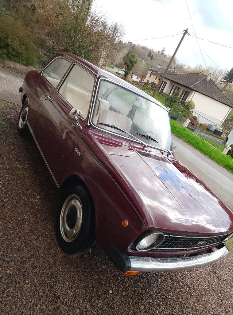 DAF 66 sedan SUPER LUXE - 1973 LesAnciennes.com