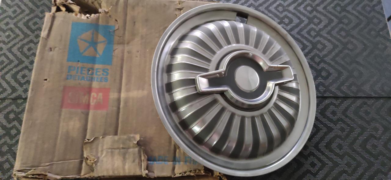 Enjoliveur SIMCA 1301 1501 GLS LesAnciennes.com