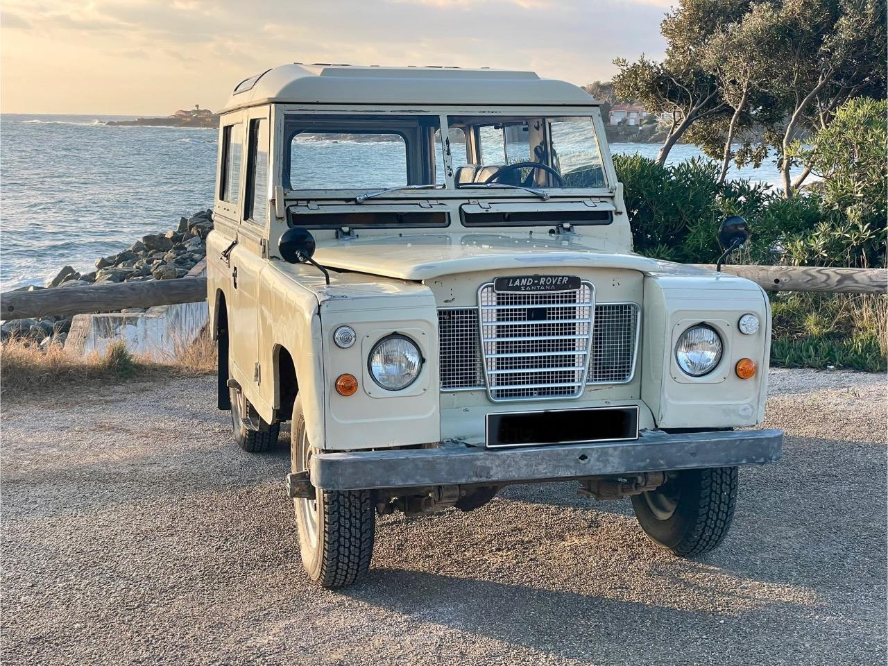 LAND ROVER 88 Série Diesel santana - 1981 LesAnciennes.com