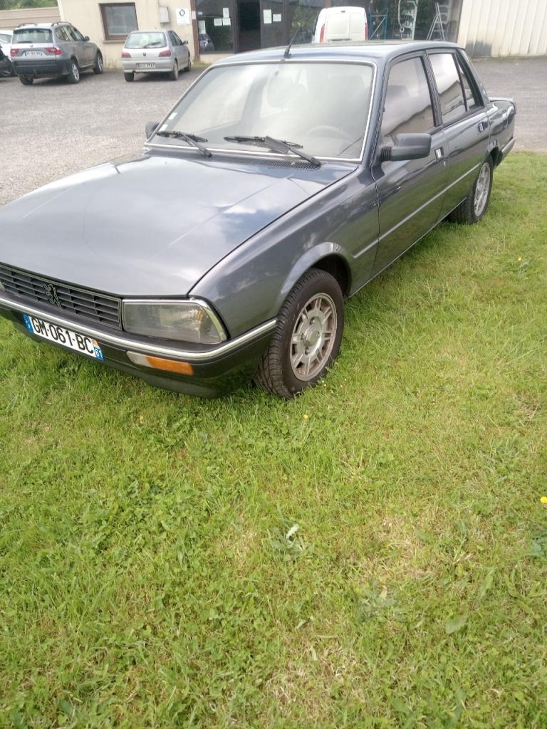 PEUGEOT 505 V6 - 1988 LesAnciennes.com