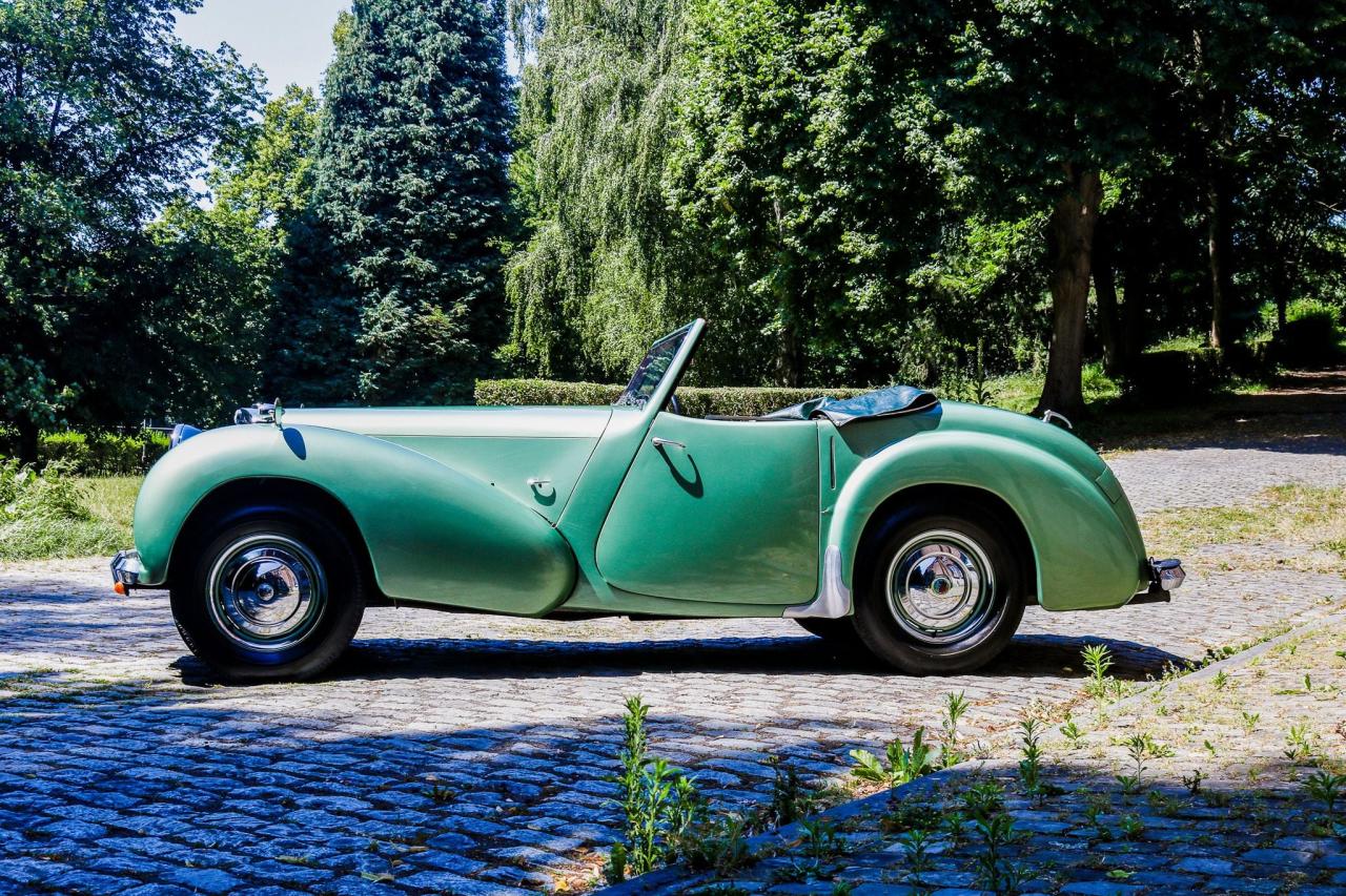 1949 Triumph LesAnciennes.com