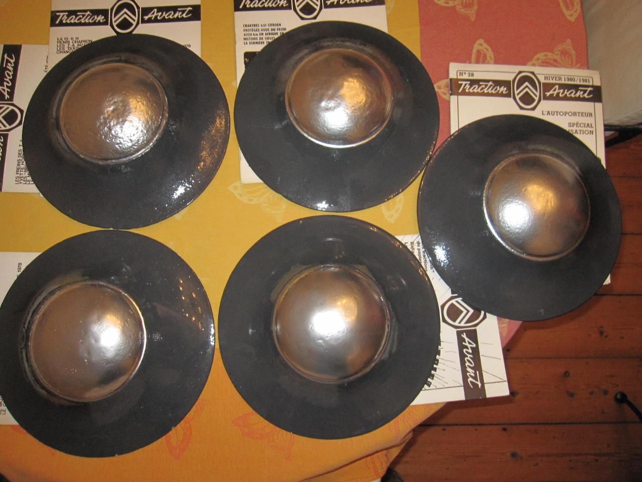 Enjoliveur roue stop CITROEN Traction 7 cv LesAnciennes.com