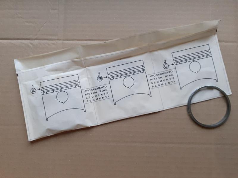 Segments CITROEN 2CV AZ LesAnciennes.com