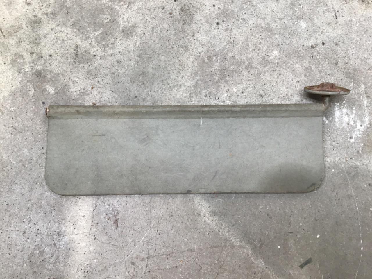 PARE SOLEIL CARTONNÉ ANCIEN LesAnciennes.com