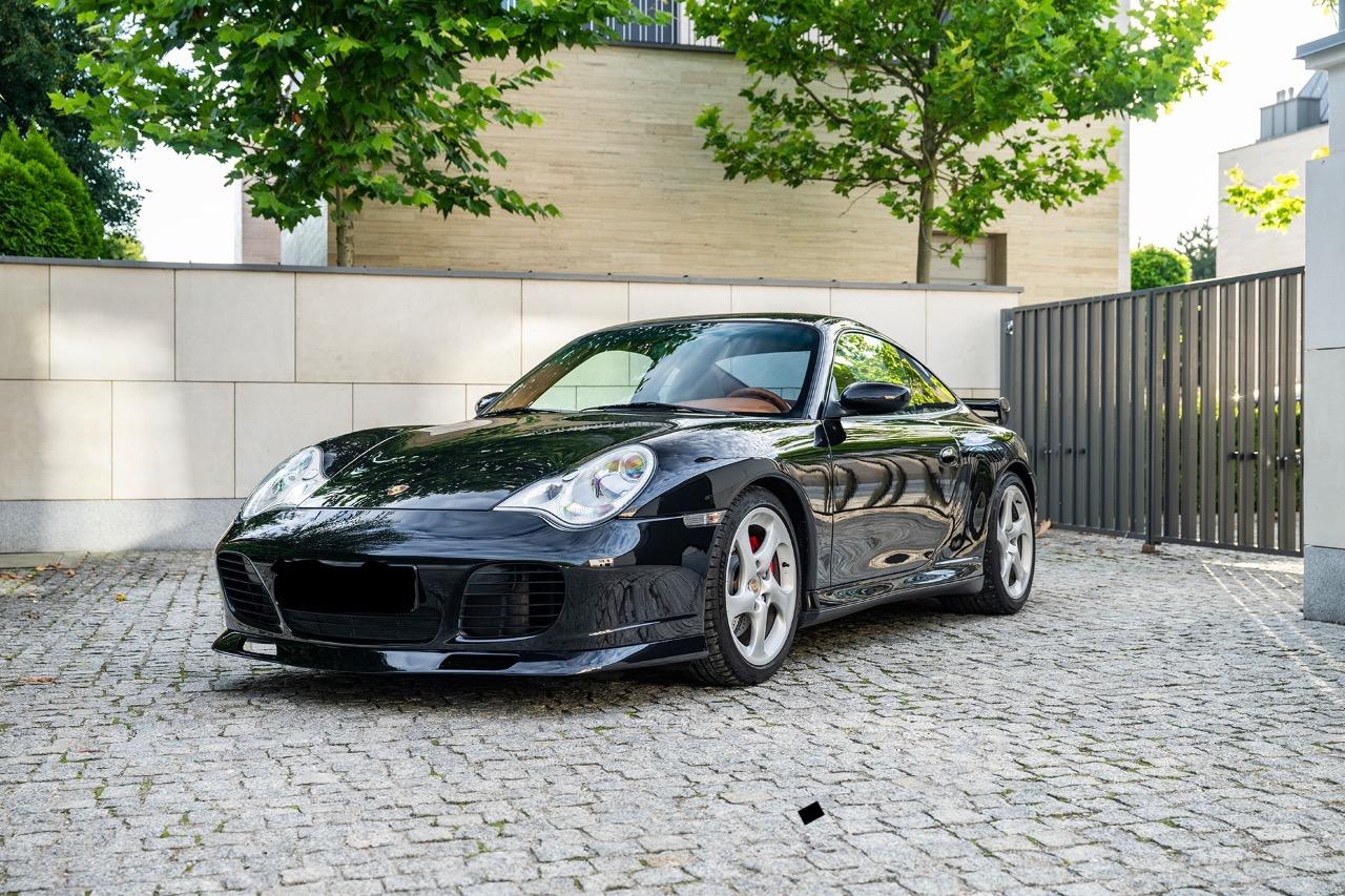 PORSCHE 911 Porsche 911 4S / 996 - 2004 LesAnciennes.com