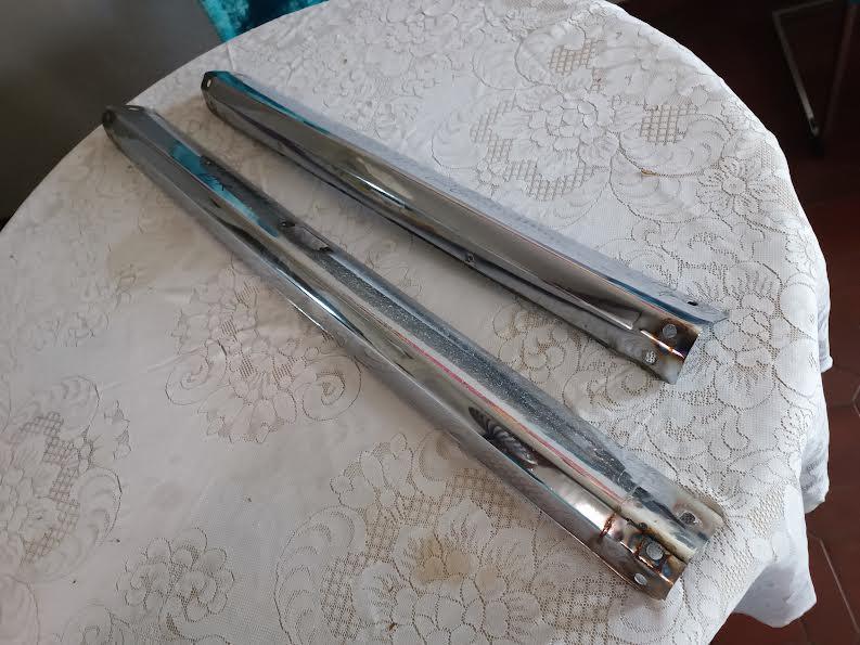 PARE-CHOC CENTRAL CHROME AV/AR/ SIMCA 1100 LesAnciennes.com