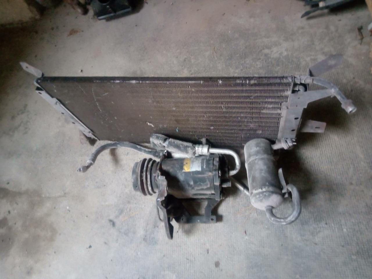 Lot de pièces CADILLAC Eldorado LesAnciennes.com