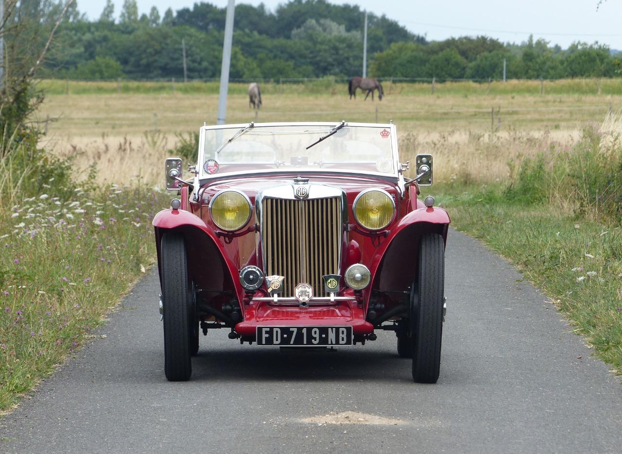 MG TC - 1949 LesAnciennes.com