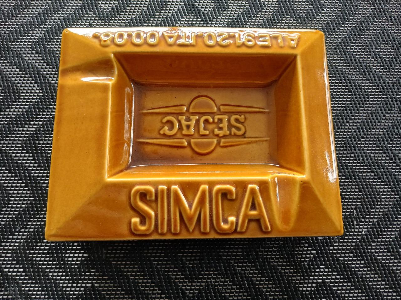 Cendrier SIMCA en faïence LesAnciennes.com