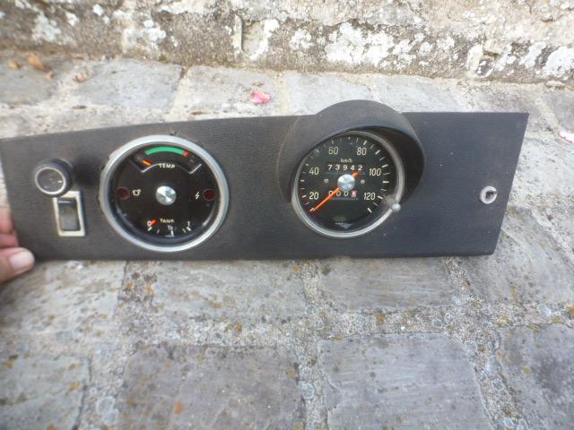 DAF 33 : compteur VDO avec journalier + jauges LesAnciennes.com