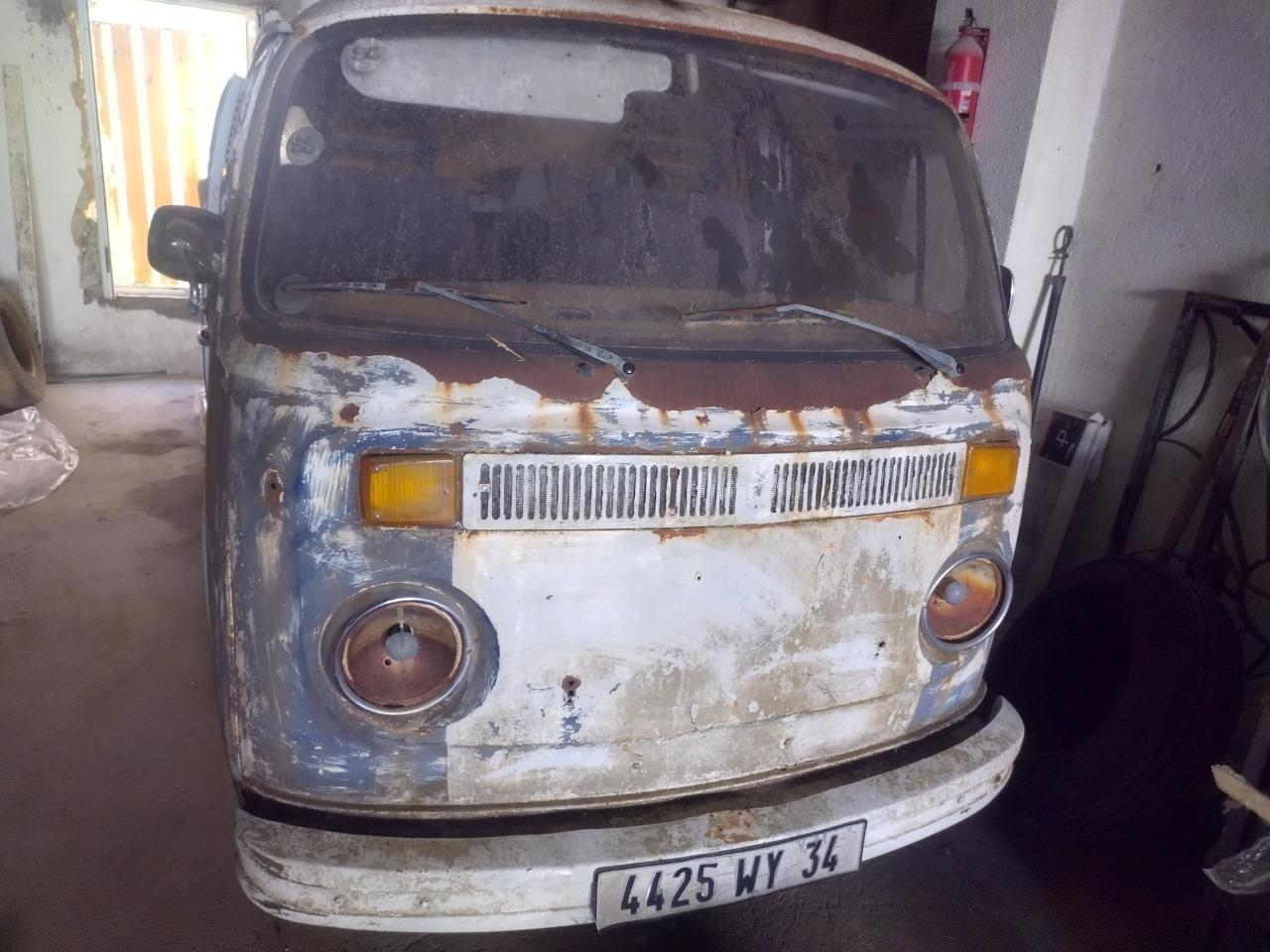 VOLKSWAGEN Combi T2 - 1974 LesAnciennes.com