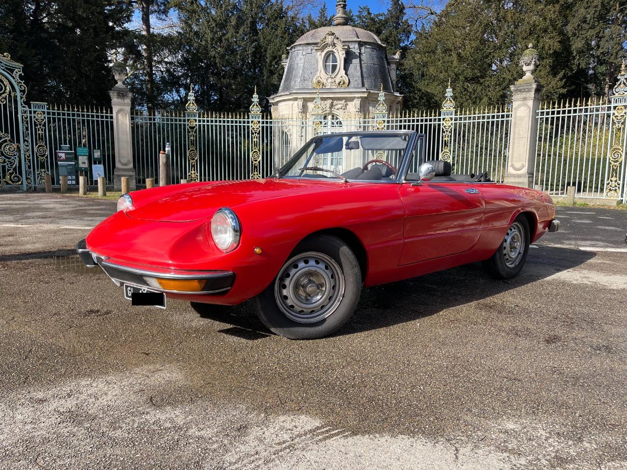 ALFA ROMEO Spider 2000 - 1975 LesAnciennes.com