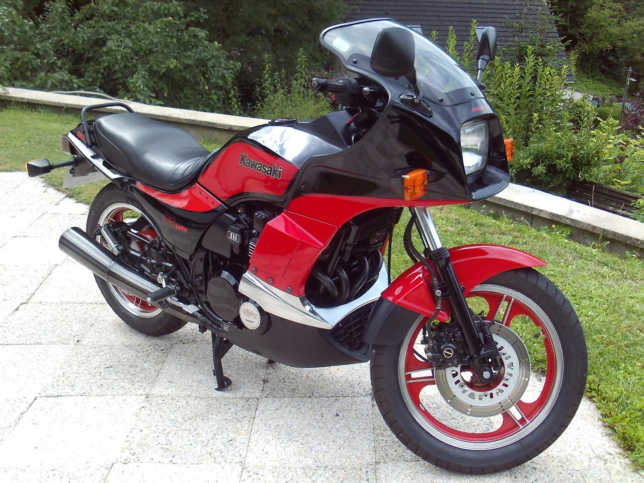 KAWASAKI GPZ 750 Turbo - 1985 LesAnciennes.com