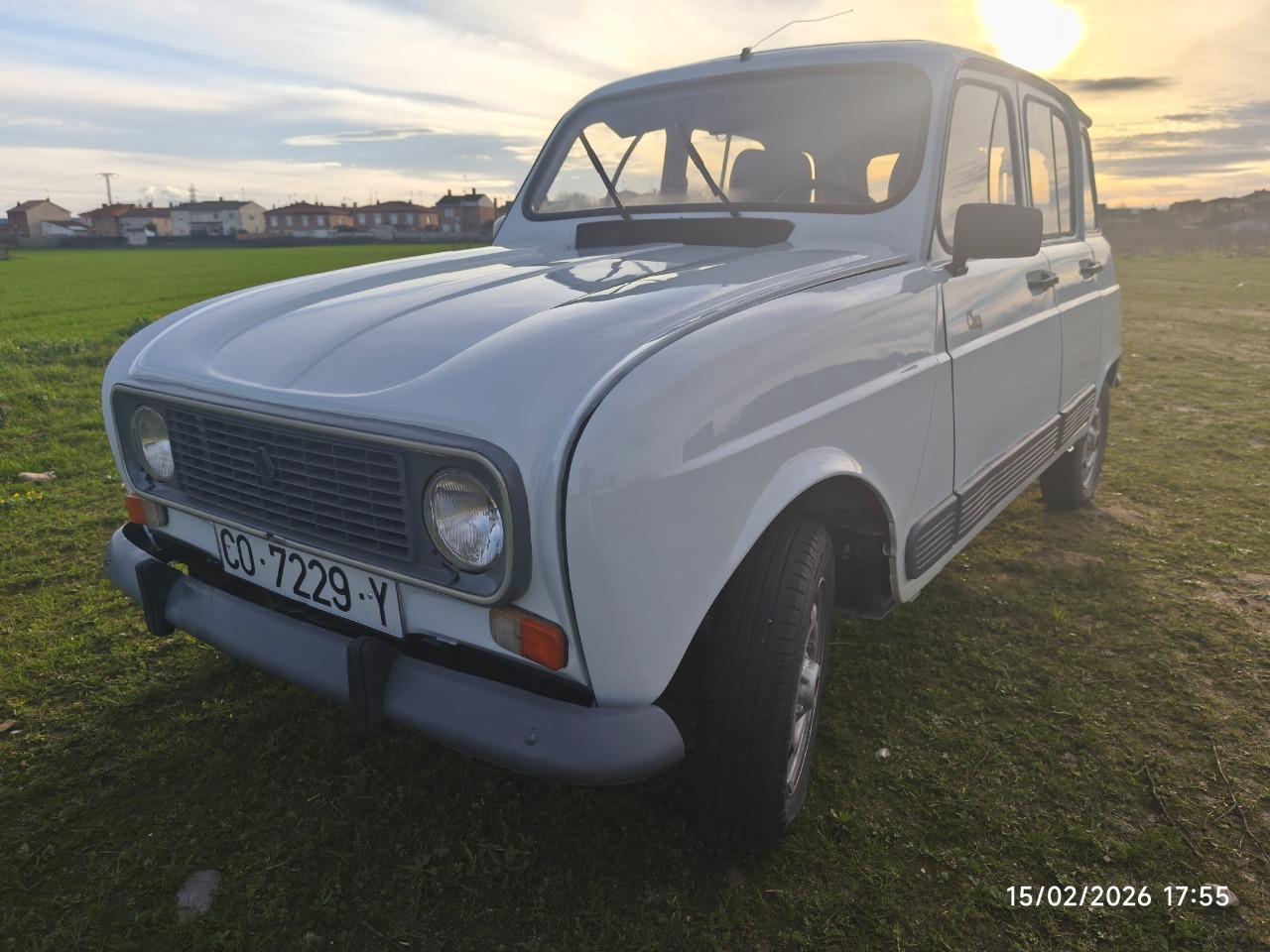 RENAULT 4L (R4L) GTL CLAN - 1991 LesAnciennes.com