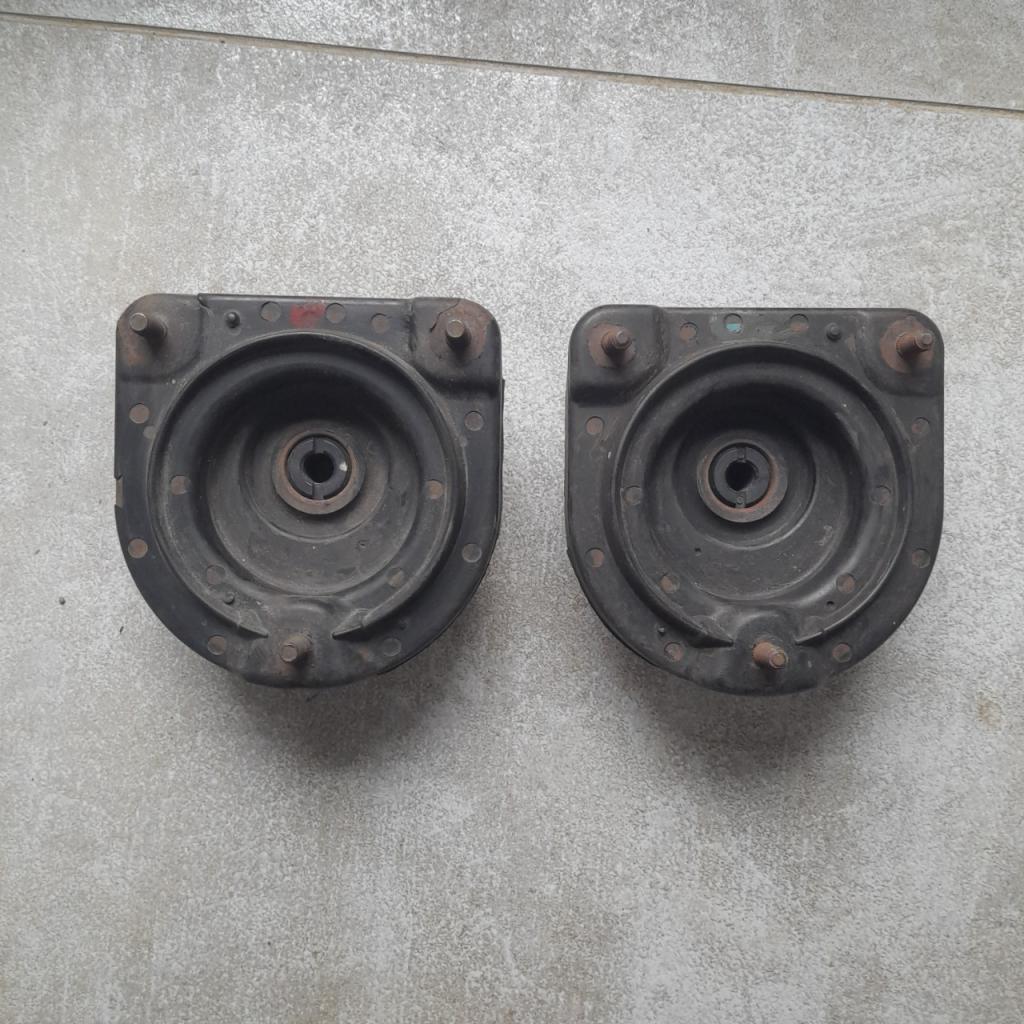 PEUGEOT 304 cc semelle amortisseur AR LesAnciennes.com