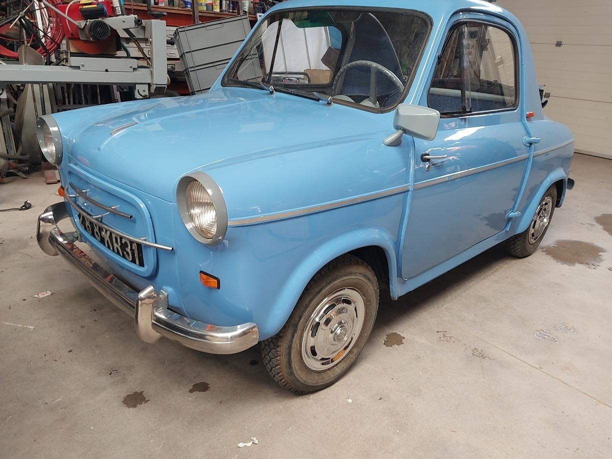 VESPA 400 - 1959 LesAnciennes.com