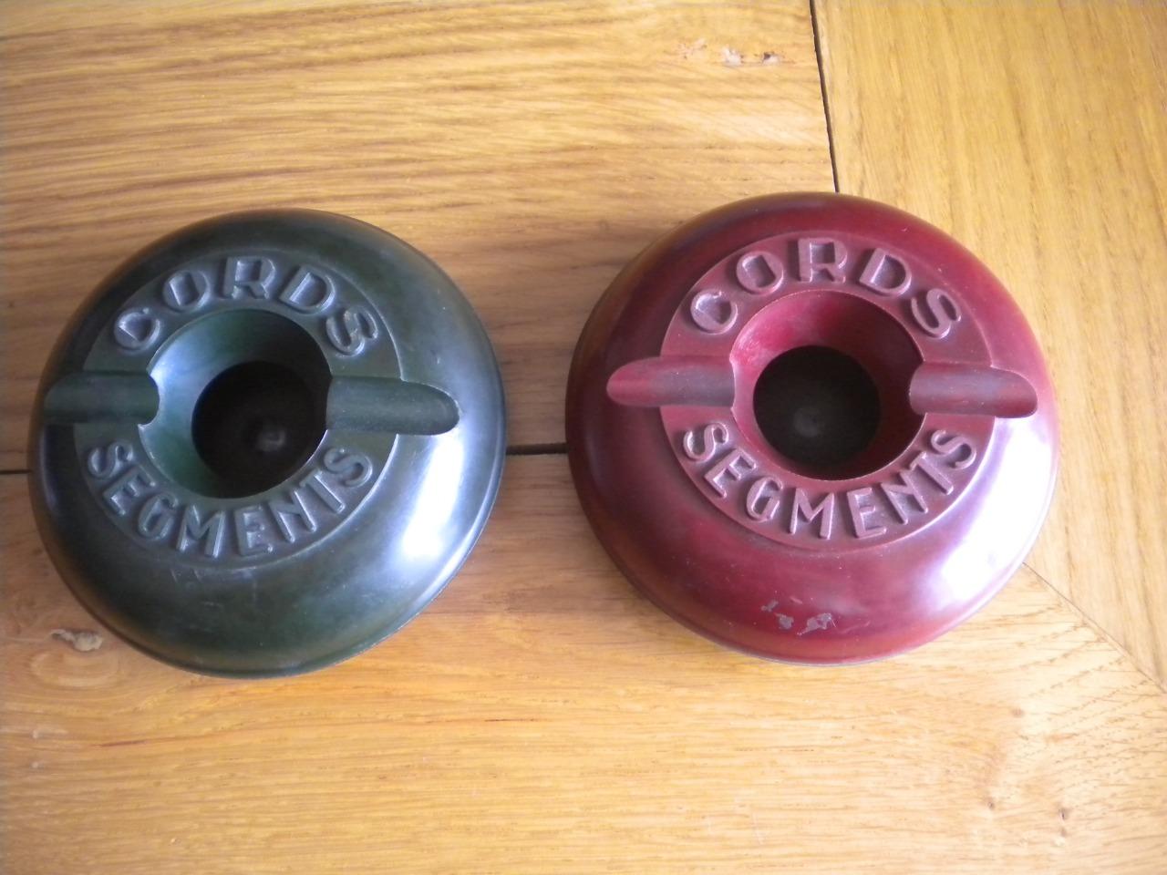 Cords Segments 2 cendriers automobile voiture LesAnciennes.com