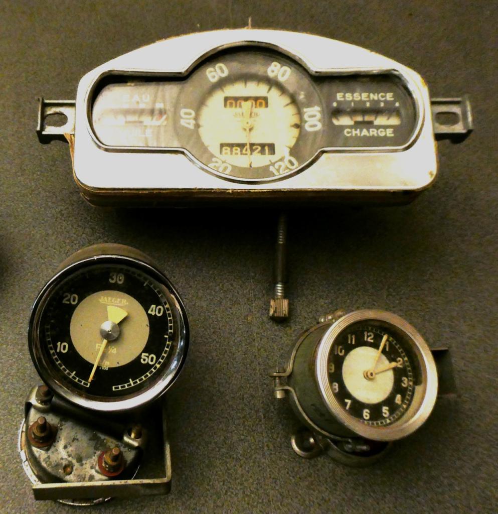 Pièces RENAULT 4 cv LesAnciennes.com