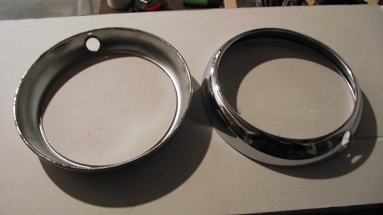 Enjoliveurs phares LesAnciennes.com