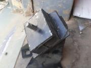 image_0-Support moteur RENAULT 4 (R4)
