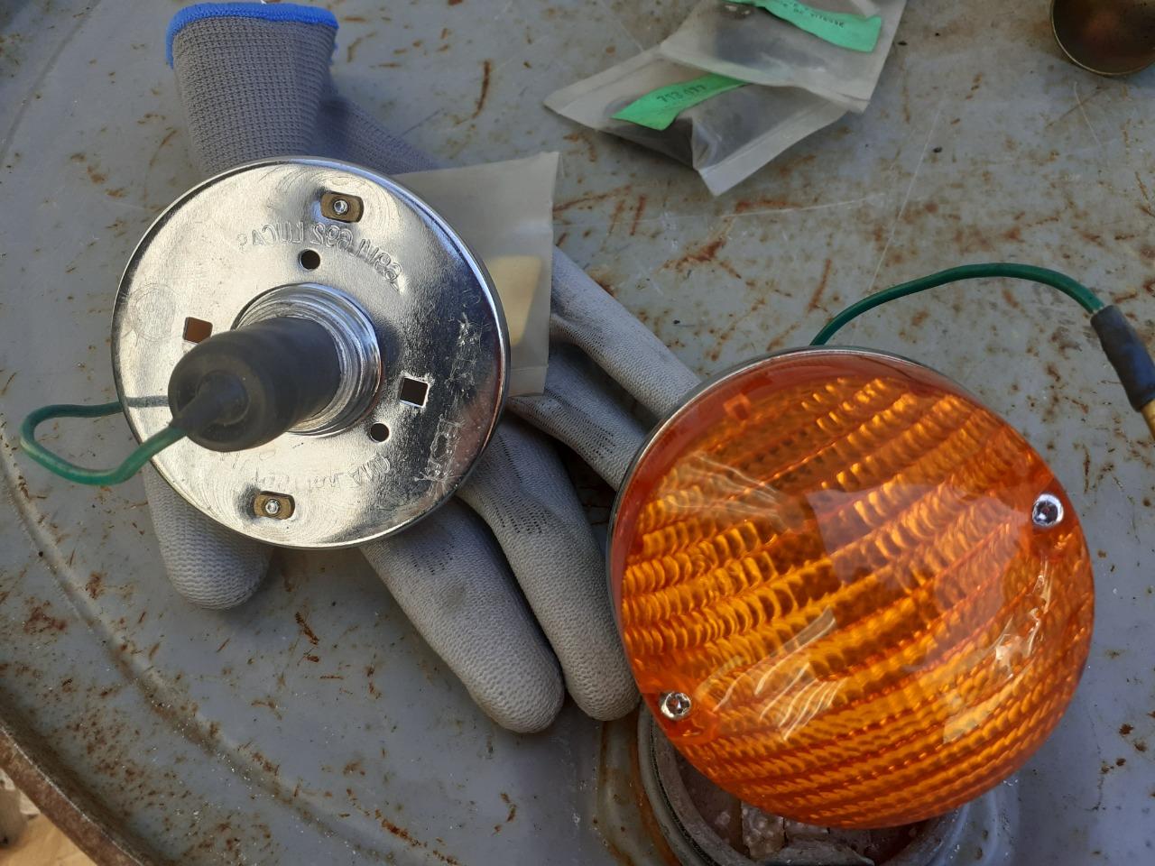 Clignotants AUSTIN HEALEY Divers LesAnciennes.com