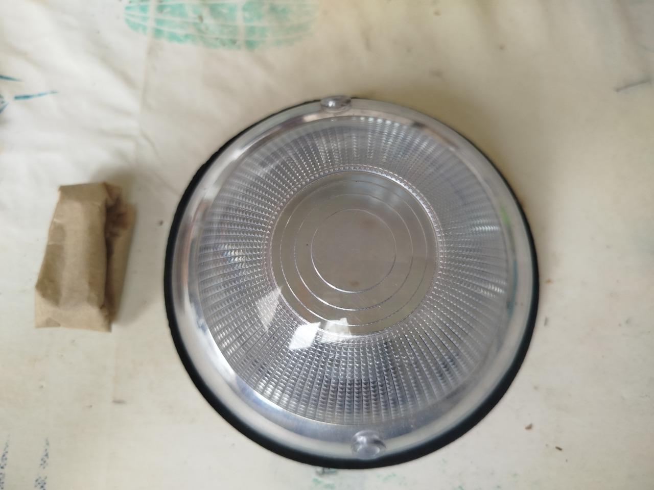 Feu avant pour PEUGEOT 403 LesAnciennes.com