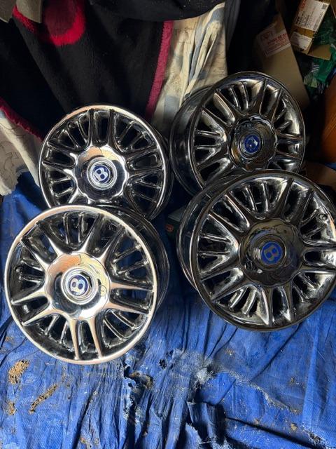 4 Jantes 17'' BENTLEY Turbo R Azure, Continental LesAnciennes.com