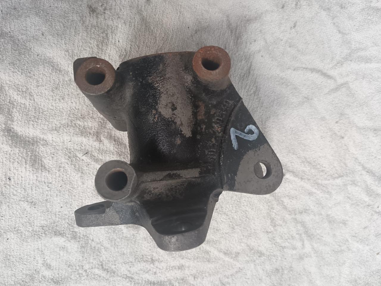 Support de renvoi de direction Ferrari Daytona LesAnciennes.com