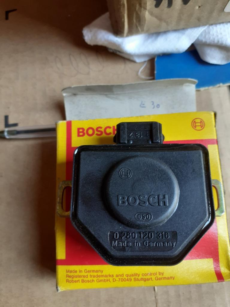 Pièces BMW 1800 E30 LesAnciennes.com