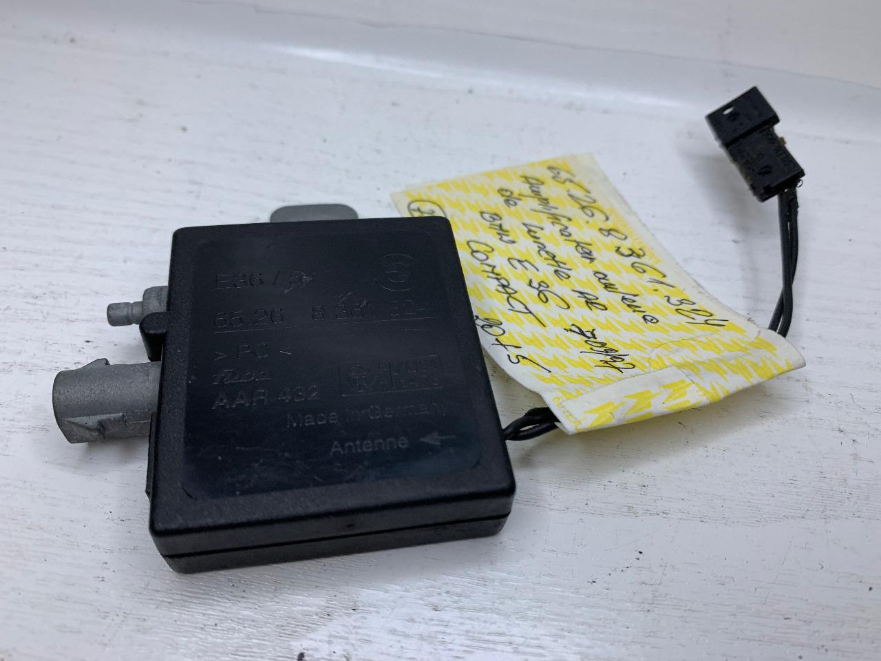 Amplificateur antenne lunette BMW E 36 COMPACT LesAnciennes.com