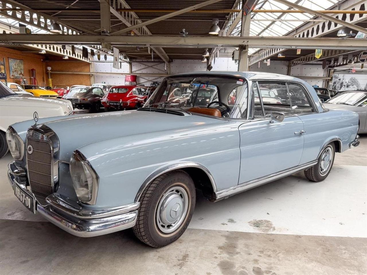 MERCEDES 220 SE Coupe W111 - 1963 LesAnciennes.com
